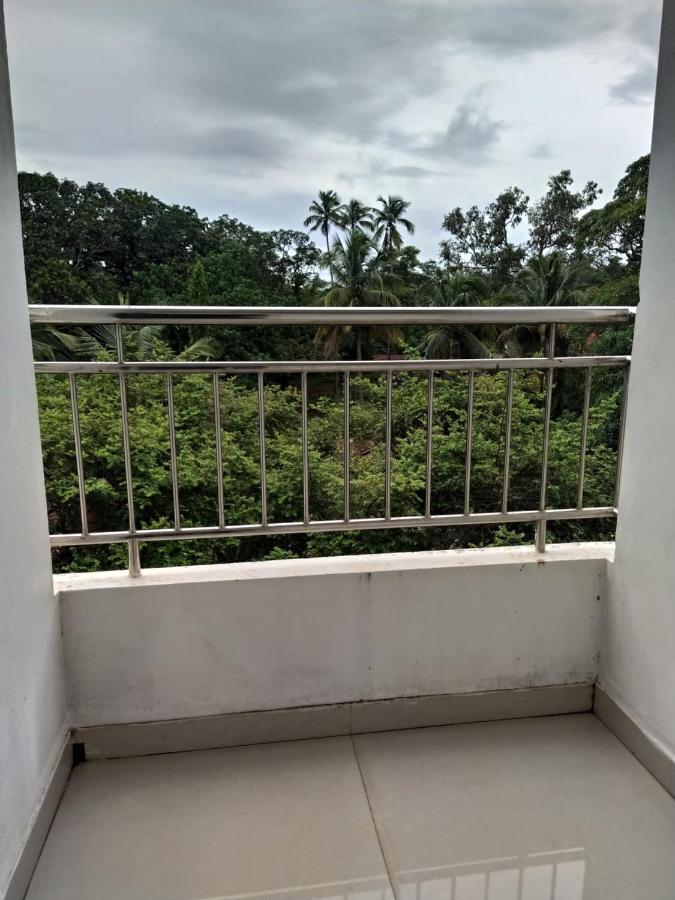 Hotel Gananjaya ゴカルナ エクステリア 写真