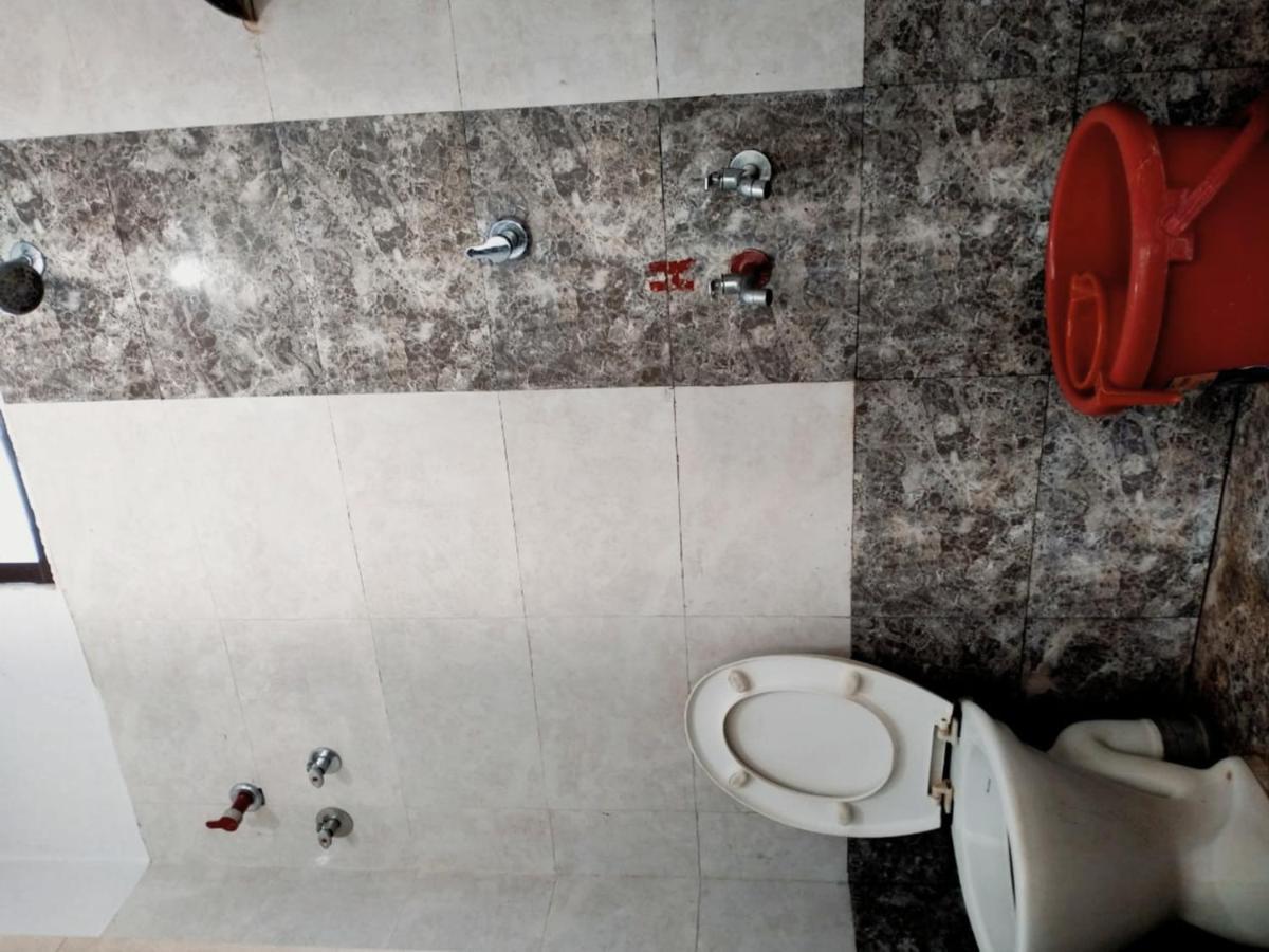 Hotel Gananjaya ゴカルナ エクステリア 写真